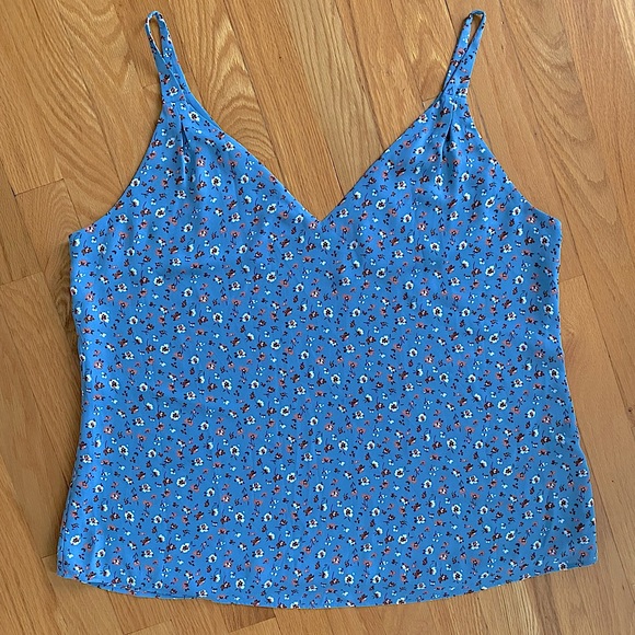 Camisole 🌺 - Picture 1 of 3
